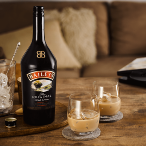 Baileys_Irish_Cream_750mL_12300000_3-min